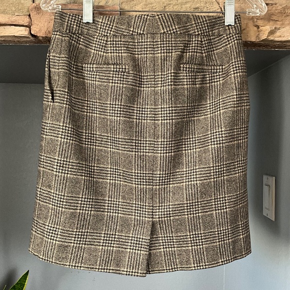 J. Crew Preppy Plaid Wool Cashmere Mini Skirt Minimalist Fall Chic Brown Tan 0P - Picture 4 of 8